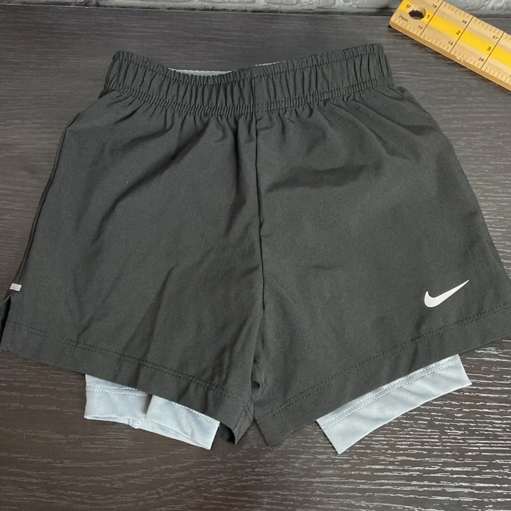 Nike - Picture 8 of 8